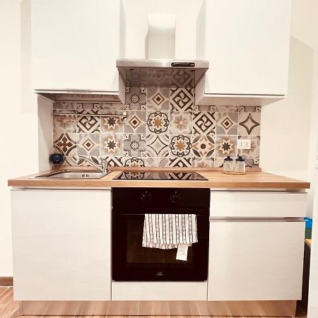 Civico 81 Apartment Naples Luaran gambar