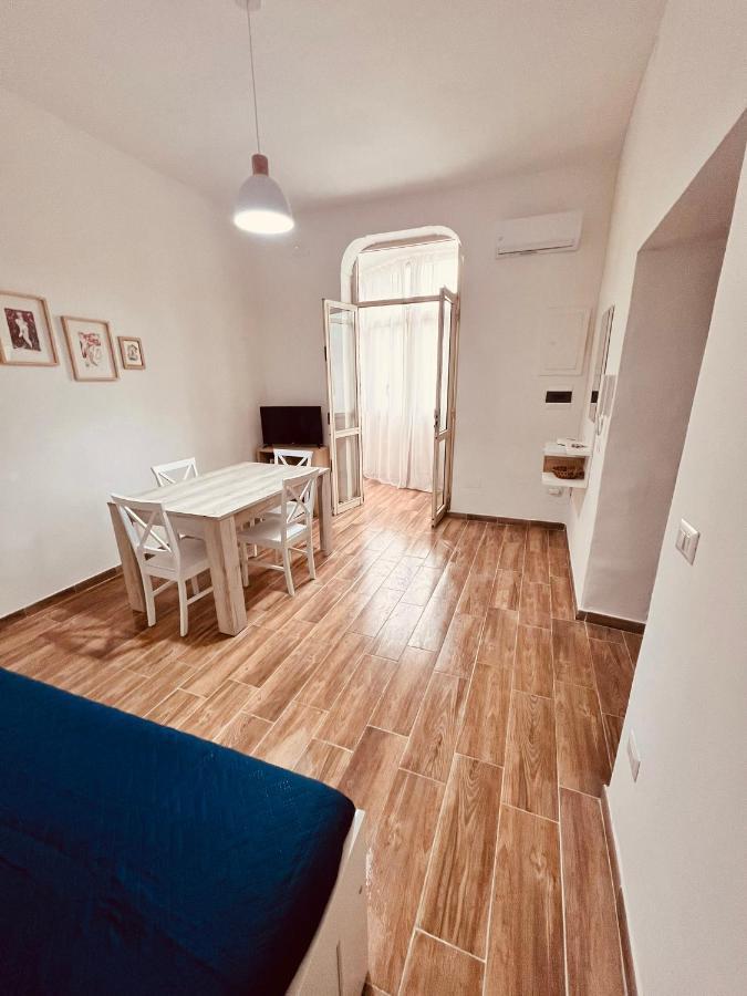 Civico 81 Apartment Naples Luaran gambar