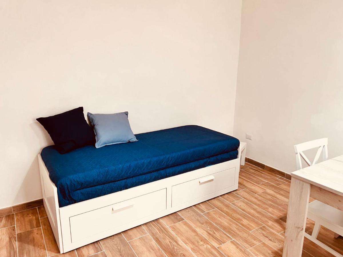 Civico 81 Apartment Naples Luaran gambar